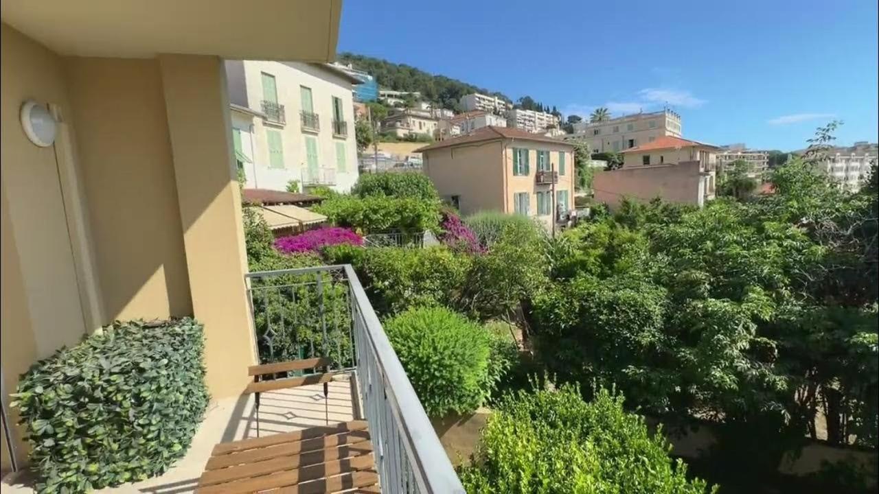 Les Volets Bleus Apartment Nice Exterior photo